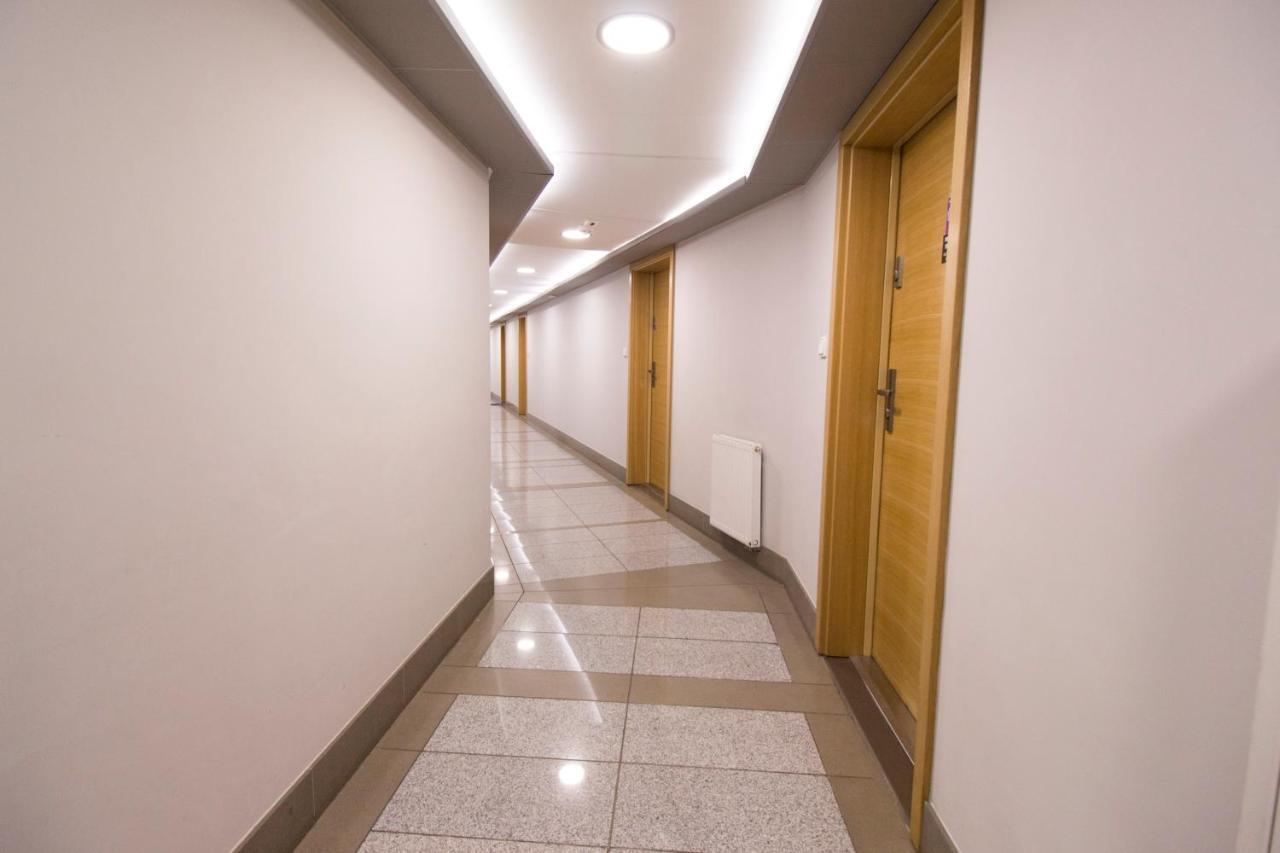 Happy Apartments - Just In Center Βρότσλαβ Εξωτερικό φωτογραφία