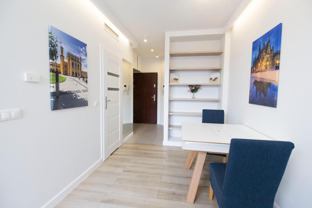 Happy Apartments - Just In Center Βρότσλαβ Εξωτερικό φωτογραφία