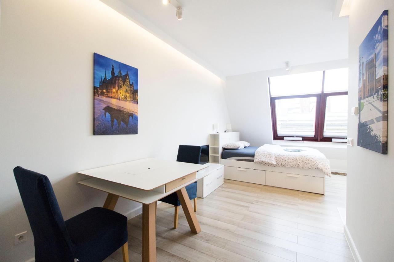 Happy Apartments - Just In Center Βρότσλαβ Εξωτερικό φωτογραφία