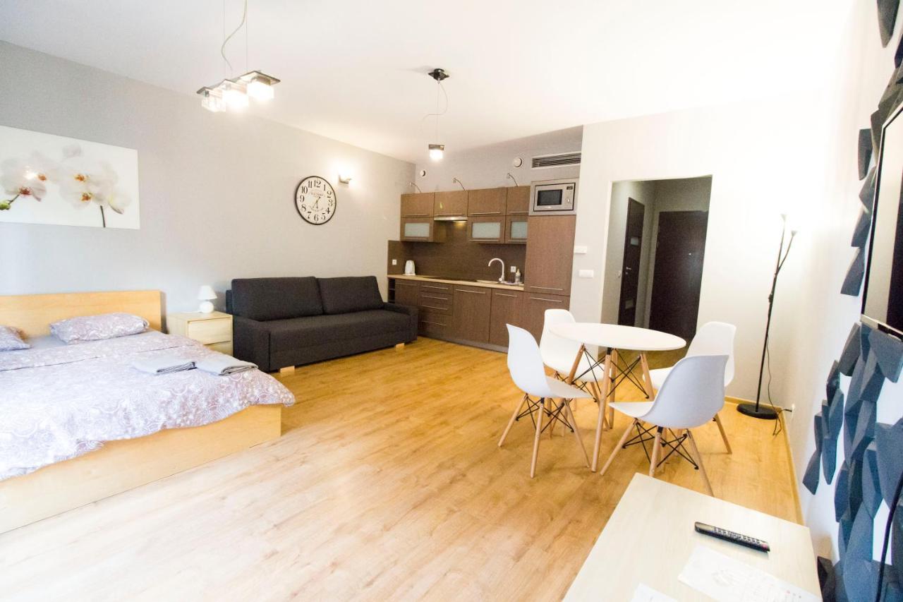 Happy Apartments - Just In Center Βρότσλαβ Εξωτερικό φωτογραφία