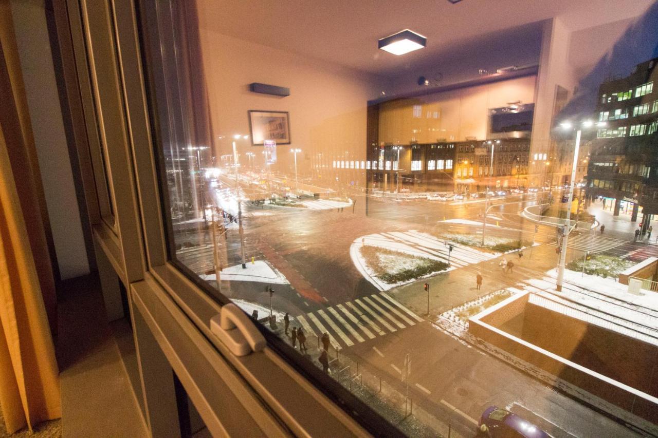 Happy Apartments - Just In Center Βρότσλαβ Εξωτερικό φωτογραφία