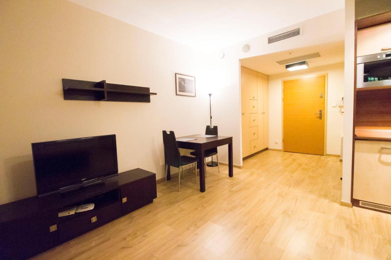 Happy Apartments - Just In Center Βρότσλαβ Εξωτερικό φωτογραφία
